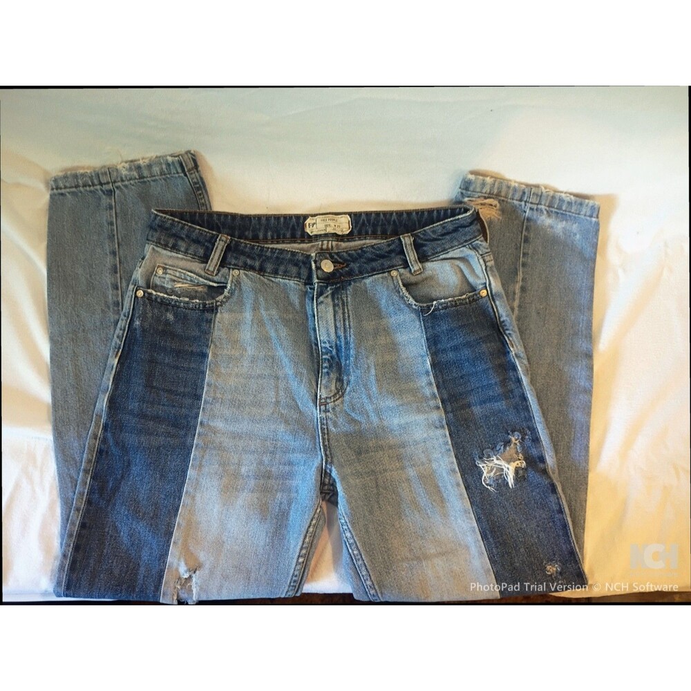 Free People Women's Jeans Size 29 Distressed Raw Hem Wide Leg Light Wash